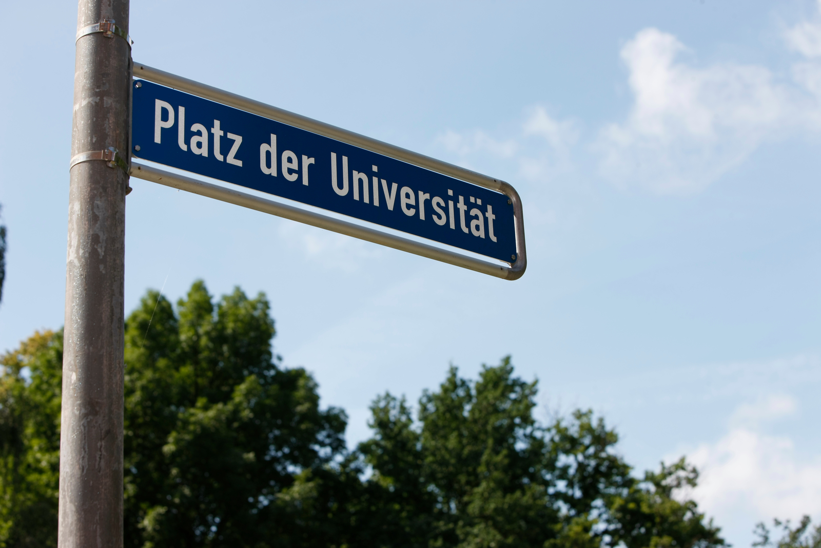 Platz der Universität